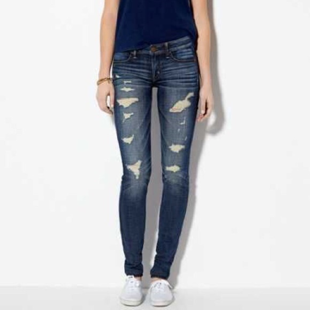 American Eagle Destroyed Skinny Jeans